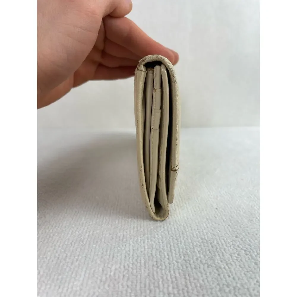 Vintage Coach Soho pleated leather cream trifold wallet Classic Minimal Luxe